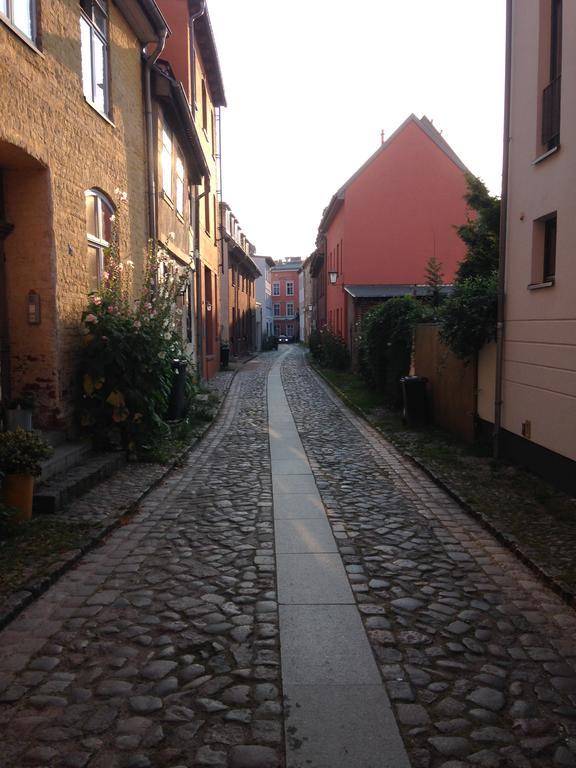 Backsteinspeicher ชตราลซุนด์ ภายนอก รูปภาพ